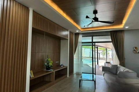 Chalet de 4 dormitorios en Phuket, Tailandia № 116096 - foto 4