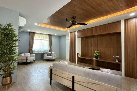 Chalet de 4 dormitorios en Phuket, Tailandia № 116096 - foto 3