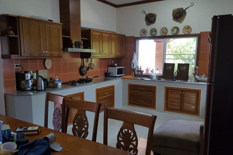 Chalet de 3 dormitorios en Pattaya, Tailandia № 101301 - foto 10