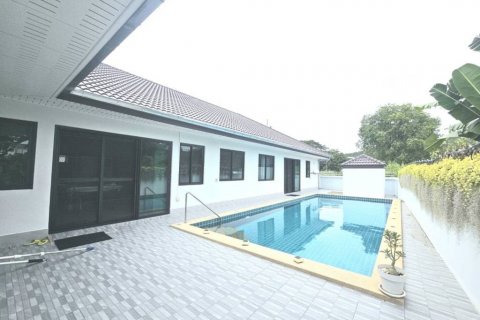 Casa de 5 dormitorios en Hua Hin, Tailandia № 144407 - foto 7