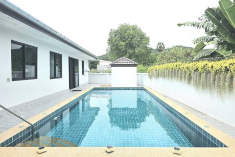 Casa de 5 dormitorios en Hua Hin, Tailandia № 144407 - foto 5