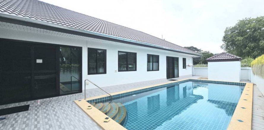 Casa de 5 dormitorios en Hua Hin, Tailandia № 144407