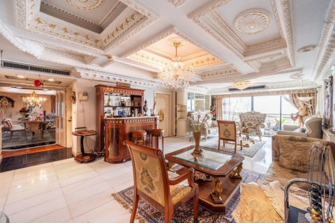 Eigentumswohnung in Bangkok, Thailand, 4 Schlafzimmer  № 81163 - Foto 4
