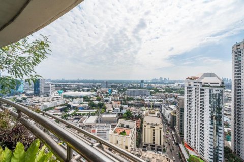 Condo in Bangkok, Thailand, 4 bedrooms  № 81163