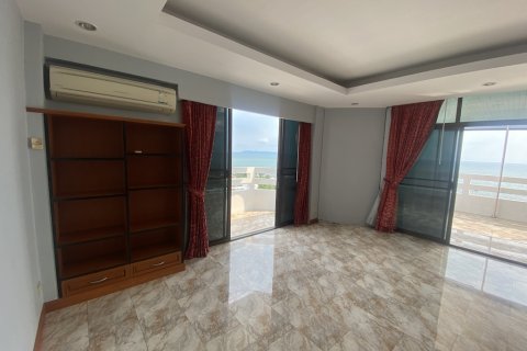 Apartment on Jomtien Beach, Pattaya, Thailand 1 bedroom № 101526 - photo 10