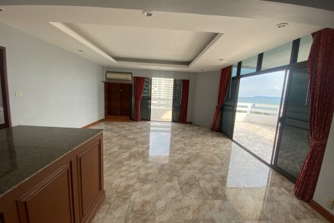 Apartment on Jomtien Beach, Pattaya, Thailand 1 bedroom № 101526 - photo 5