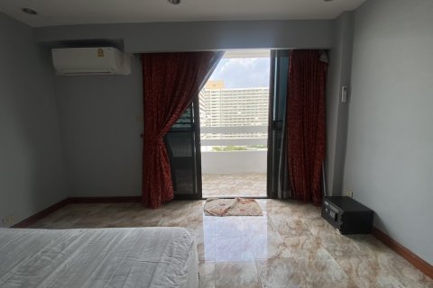Apartment on Jomtien Beach, Pattaya, Thailand 1 bedroom № 101526 - photo 17