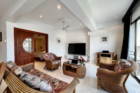 Apartamento de 1 dormitorio en Pattaya, Tailandia № 101525 - foto 6