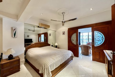 Apartamento de 1 dormitorio en Pattaya, Tailandia № 101525 - foto 12