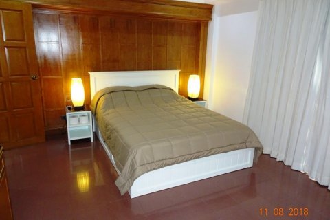 Apartamento de 2 dormitorios en Pattaya, Tailandia № 101524 - foto 14