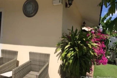 Casa de 3 dormitorios en Pattaya, Tailandia № 81931 - foto 13