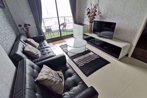 Condominio de 1 dormitorio en Huai Khwang, Bangkok, Tailandia № 76769 - foto 8