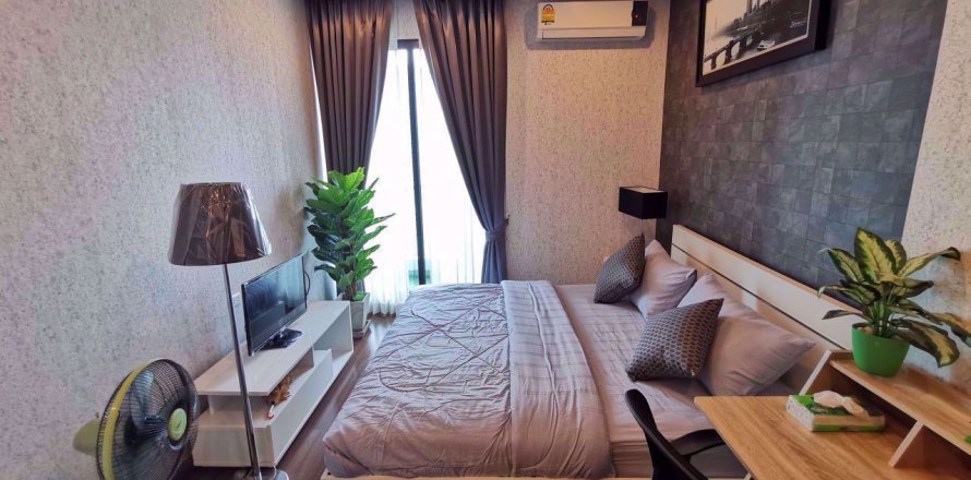 Condominio de 1 dormitorio en Huai Khwang, Bangkok, Tailandia № 76769