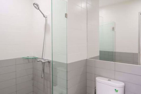 Condominio de 1 dormitorio en Huai Khwang, Bangkok, Tailandia № 76773 - foto 7