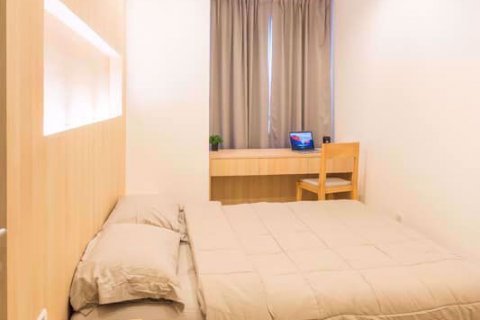Condominio de 1 dormitorio en Huai Khwang, Bangkok, Tailandia № 76773 - foto 6