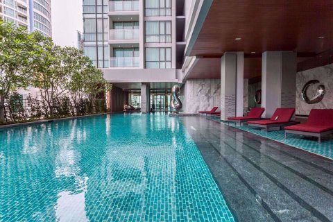 Condominio de 2 dormitorios en Khlong Toei, Bangkok, Tailandia № 76771 - foto 20