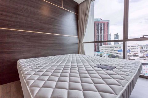 Condominio de 2 dormitorios en Khlong Toei, Bangkok, Tailandia № 76771 - foto 11