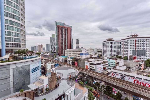 Condominio de 2 dormitorios en Khlong Toei, Bangkok, Tailandia № 76771 - foto 18