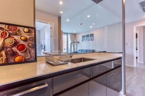Condominio de 2 dormitorios en Khlong Toei, Bangkok, Tailandia № 76771 - foto 7