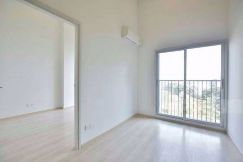 Condominio de 1 dormitorio en Huai Khwang, Bangkok, Tailandia № 76452 - foto 3