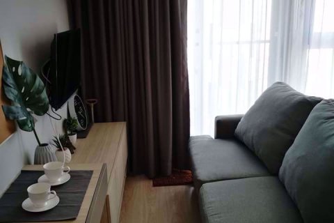 Studio in the Condo in Huai Khwang, Bangkok, Thailand  № 76454 - Foto 1