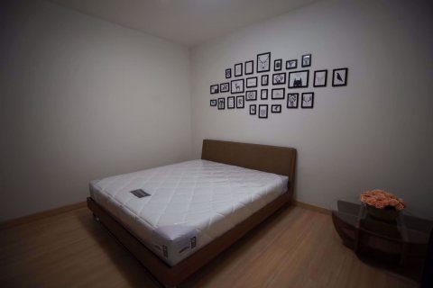 Condominio de 2 dormitorios en Khlong San, Bangkok, Tailandia № 76645 - foto 14