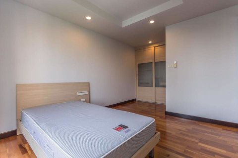 Condominio de 3 dormitorios en Watthana, Bangkok, Tailandia № 76647 - foto 27