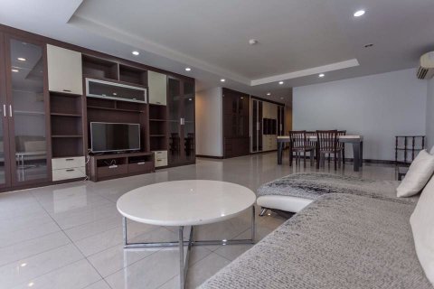 Condominio de 3 dormitorios en Watthana, Bangkok, Tailandia № 76647 - foto 4