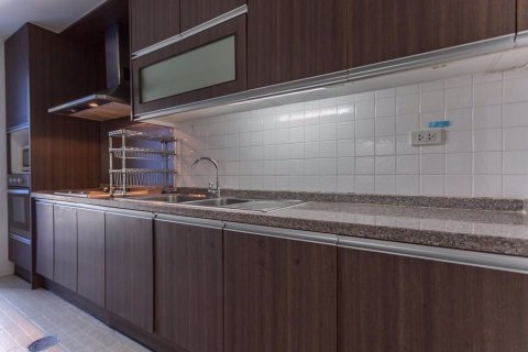 Condominio de 3 dormitorios en Watthana, Bangkok, Tailandia № 76647 - foto 24