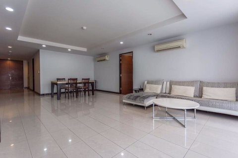 Condominio de 3 dormitorios en Watthana, Bangkok, Tailandia № 76647 - foto 7