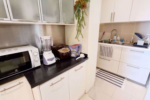Condominio de 2 dormitorios en Khlong Toei, Bangkok, Tailandia № 76665 - foto 11