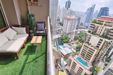 Condominio de 2 dormitorios en Khlong Toei, Bangkok, Tailandia № 76665 - foto 3