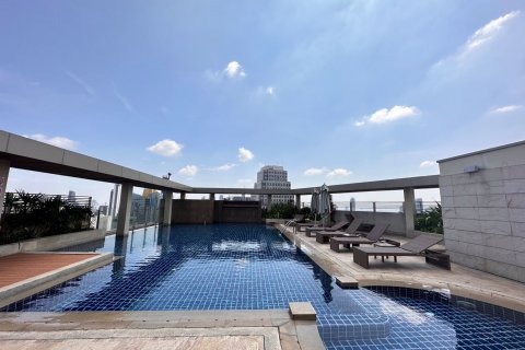 Condominio de 2 dormitorios en Khlong Toei, Bangkok, Tailandia № 76665 - foto 27