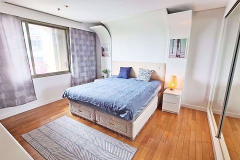 Condominio de 2 dormitorios en Khlong Toei, Bangkok, Tailandia № 76665 - foto 13