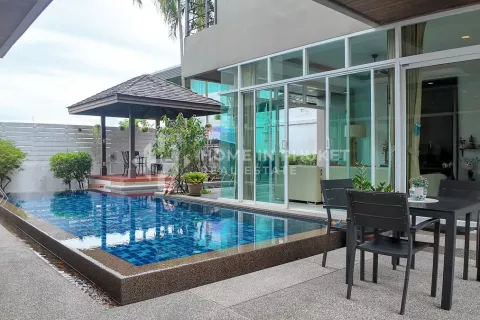 Casa de 4 dormitorios en Rawai, Tailandia № 131846 - foto 3