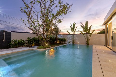 Villa in Phuket, Thailand 3 Schlafzimmer № 74476 - Foto 2