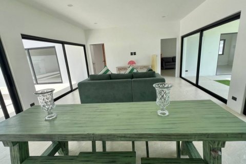 Chalet de 3 dormitorios en Surat Thani, Tailandia № 144591 - foto 4