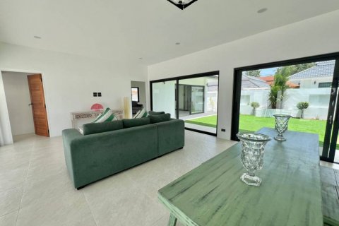 Chalet de 3 dormitorios en Surat Thani, Tailandia № 144591 - foto 5