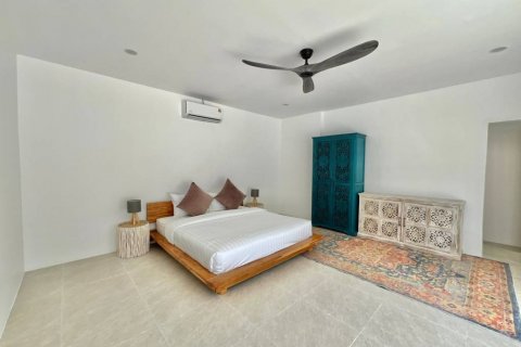 Chalet de 3 dormitorios en Surat Thani, Tailandia № 144591 - foto 10