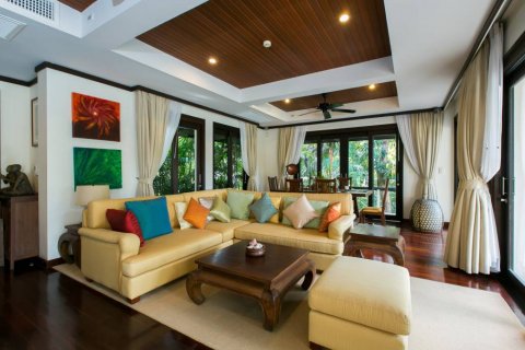 Chalet de 3 dormitorios en Phuket, Tailandia № 144589 - foto 2