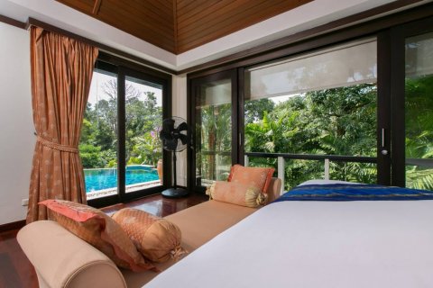 Chalet de 3 dormitorios en Phuket, Tailandia № 144589 - foto 10