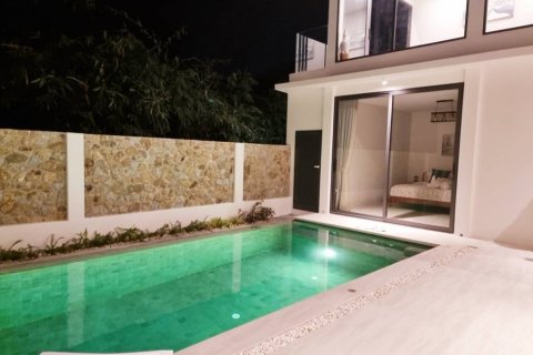 Chalet de 4 dormitorios en Surat Thani, Tailandia № 144595 - foto 3