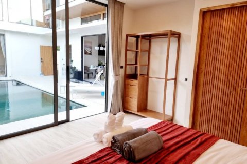 Chalet de 4 dormitorios en Surat Thani, Tailandia № 144595 - foto 10