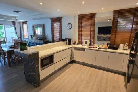 Condominio de 3 dormitorios en Phuket, Tailandia № 144592 - foto 5