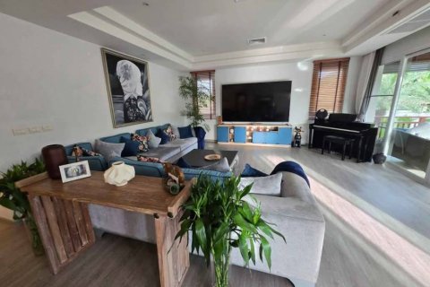 Condominio de 3 dormitorios en Phuket, Tailandia № 144592 - foto 1