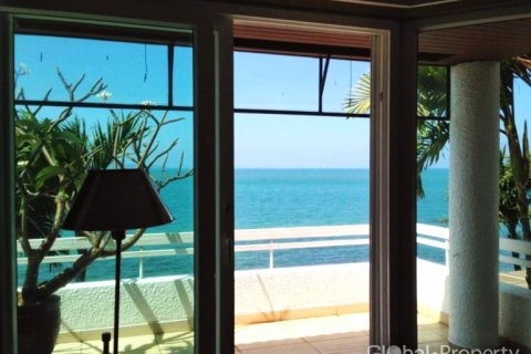 Condominio de 1 dormitorio en Pattaya, Tailandia № 132330 - foto 11