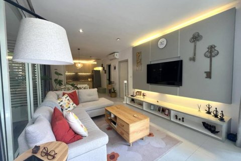 Condo à Kathu, Thaïlande, 2 chambres  № 124628