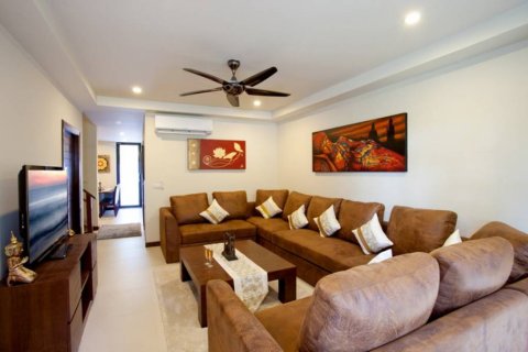 Adosado de 4 dormitorios en Phuket, Tailandia № 124633 - foto 3