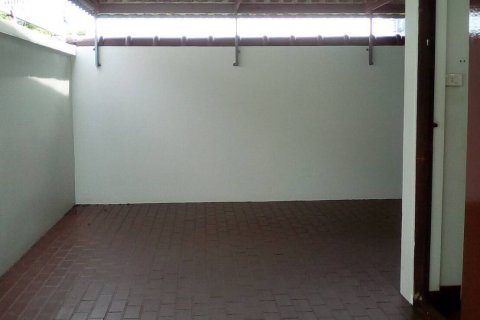 Adosado de 4 dormitorios en Bangkok, Tailandia № 143505 - foto 15