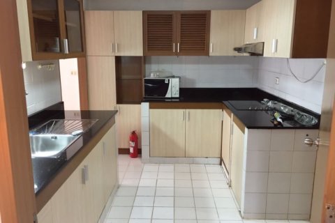 Condominio de 3 dormitorios en Bangkok, Tailandia № 143790 - foto 11